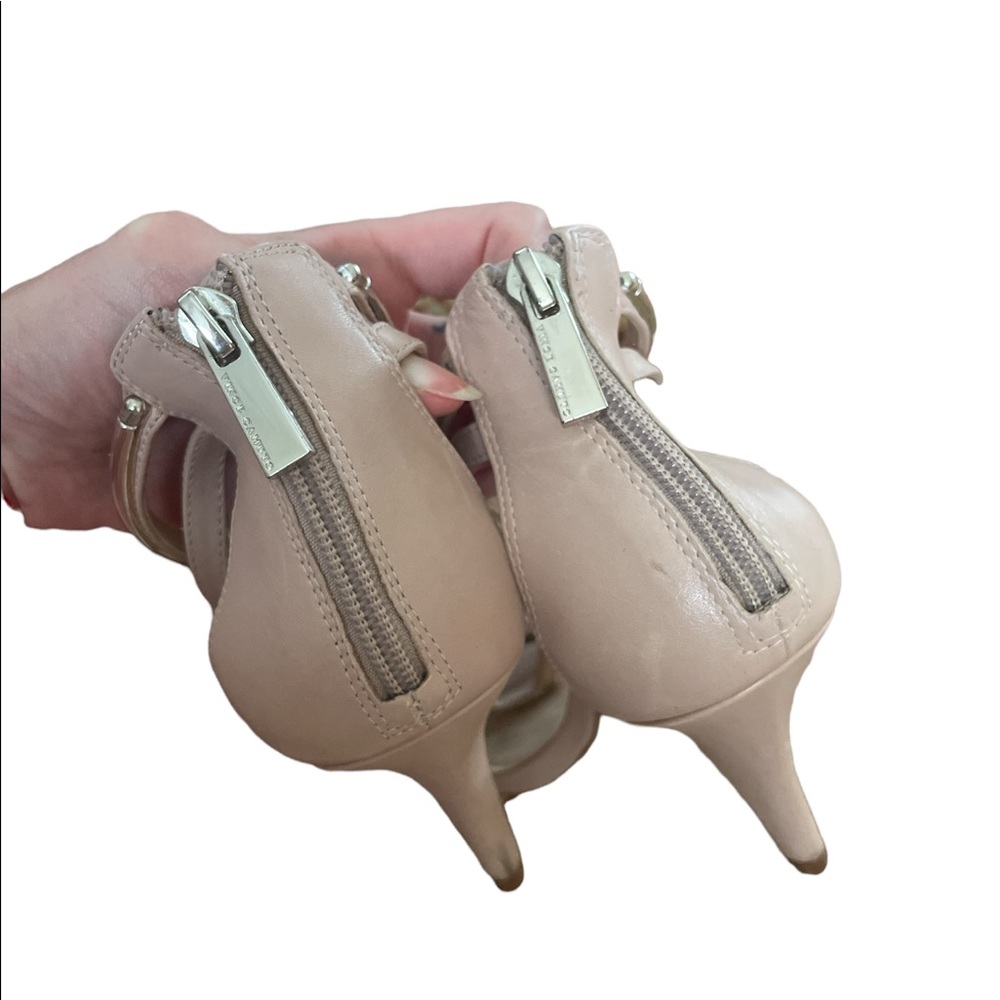 Vince Camuto beige/ blush kitten heels